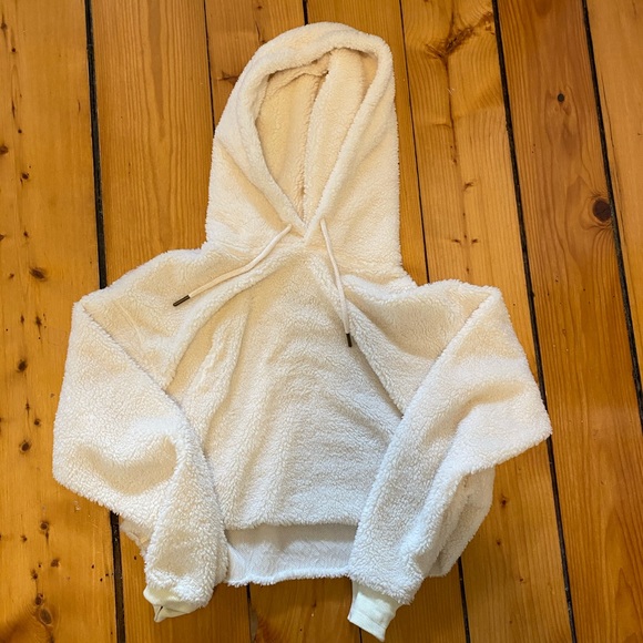 Soft Urban Outfitters Sherpa Cropped Hoodie - Picture 2 of 3